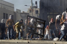 بوادر انتفاضة جديدة...وإصابة 170 مقدسياً
